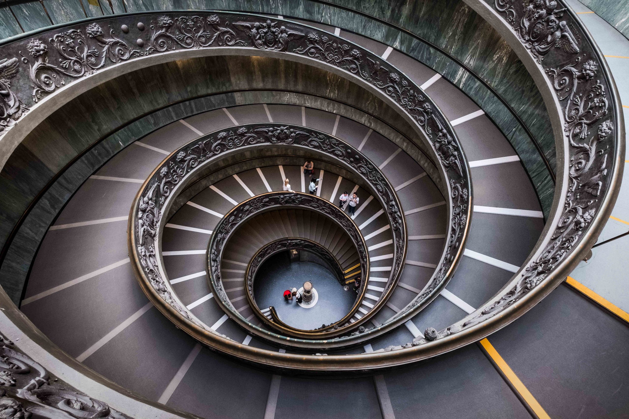 Strategies for Capturing Stunning Architectural Photography